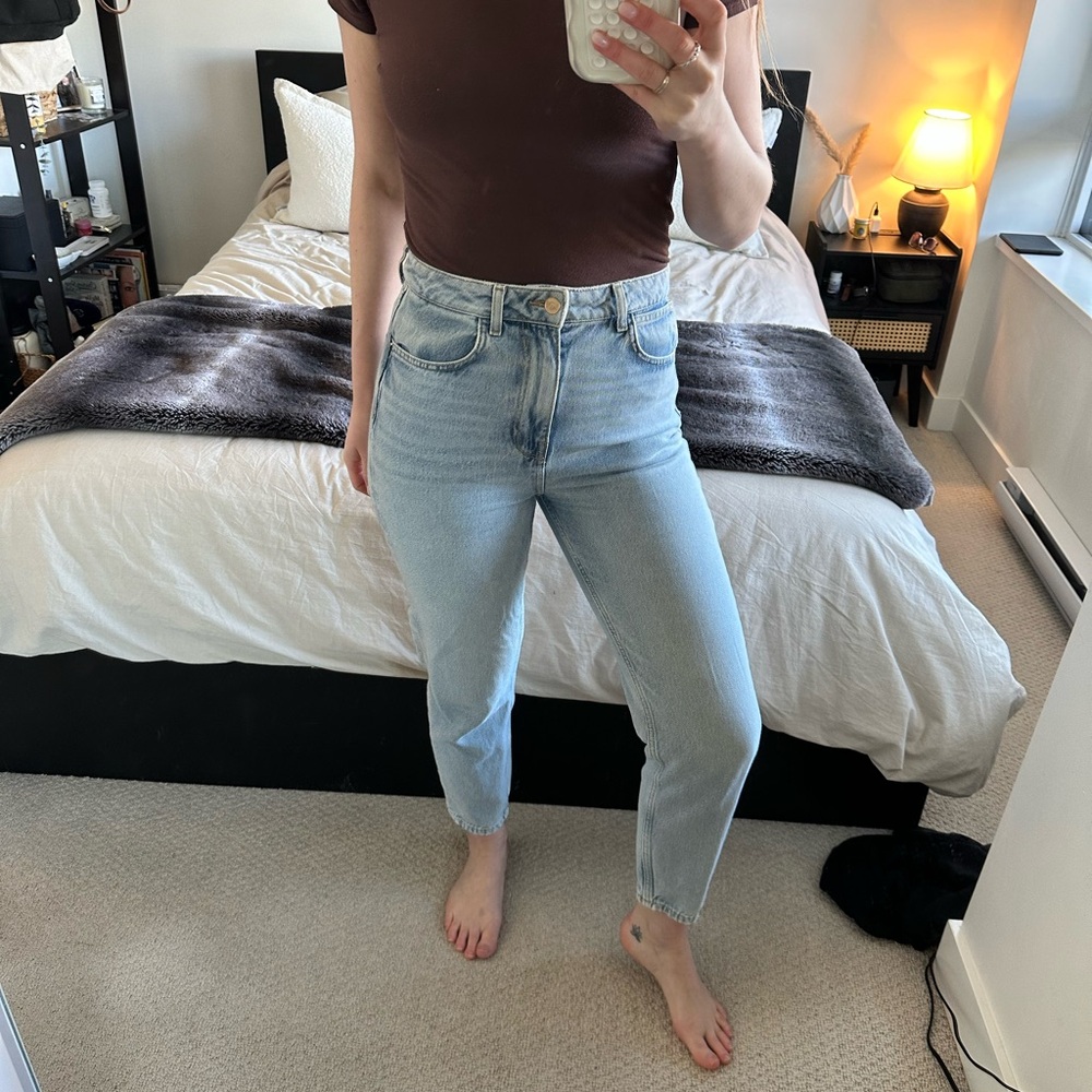 Zara Light Blue High-Rise Ankle Jeans